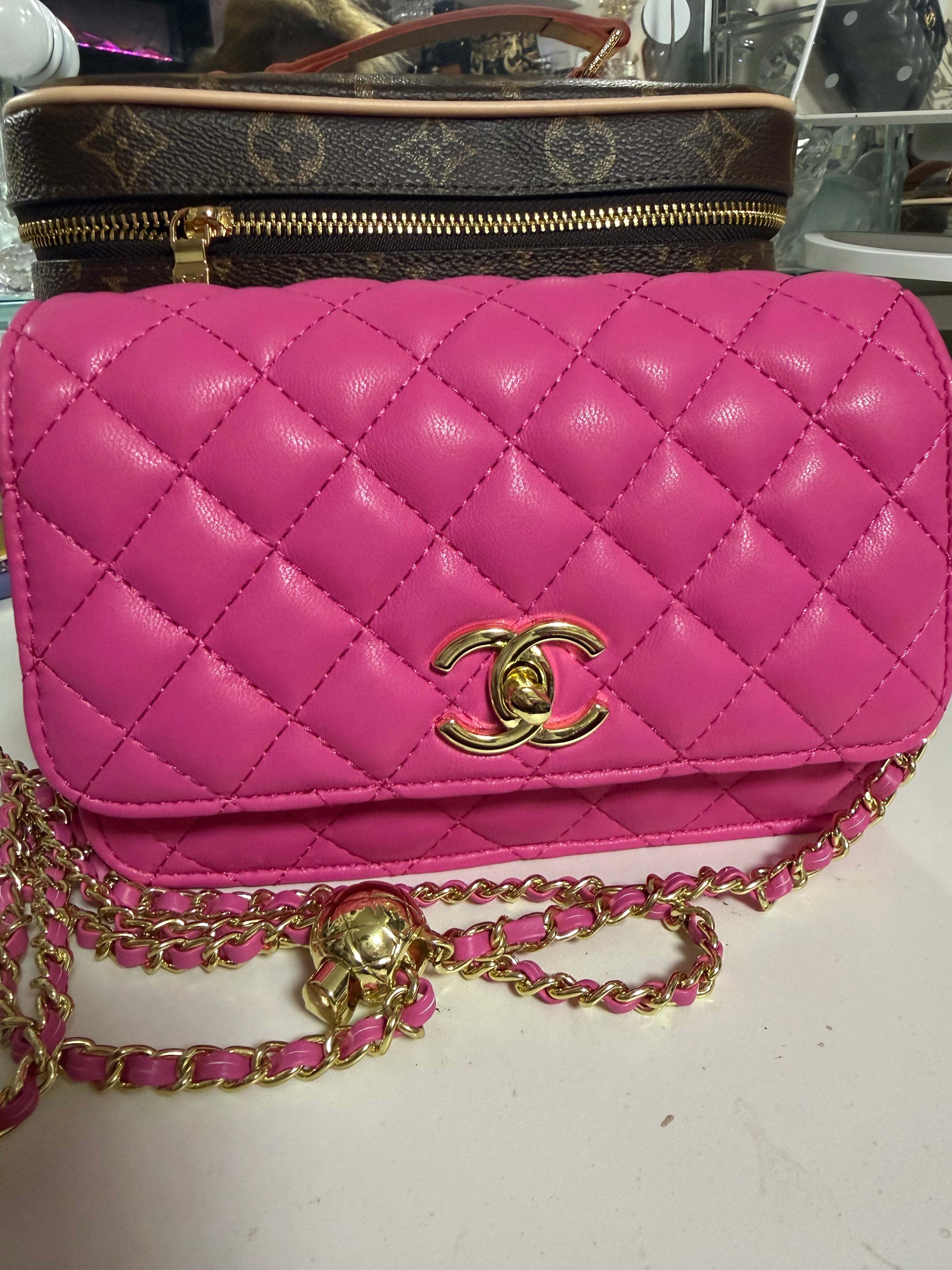 Cc Shoulder Bag