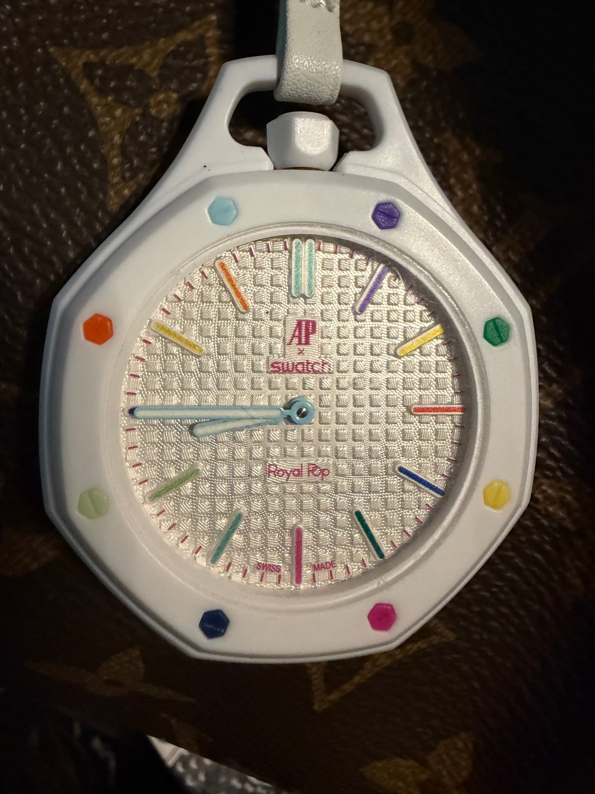 AP Swatch White