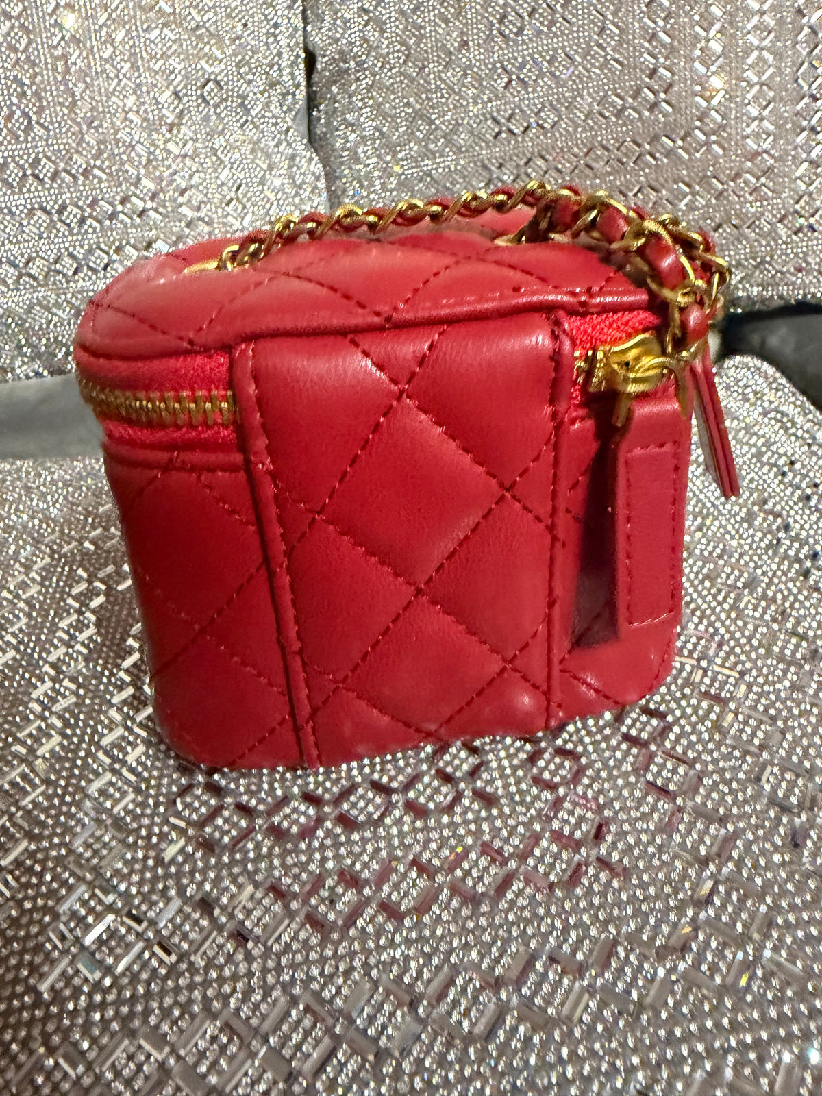 CC Lux Mini Vanity Adjustable Chain