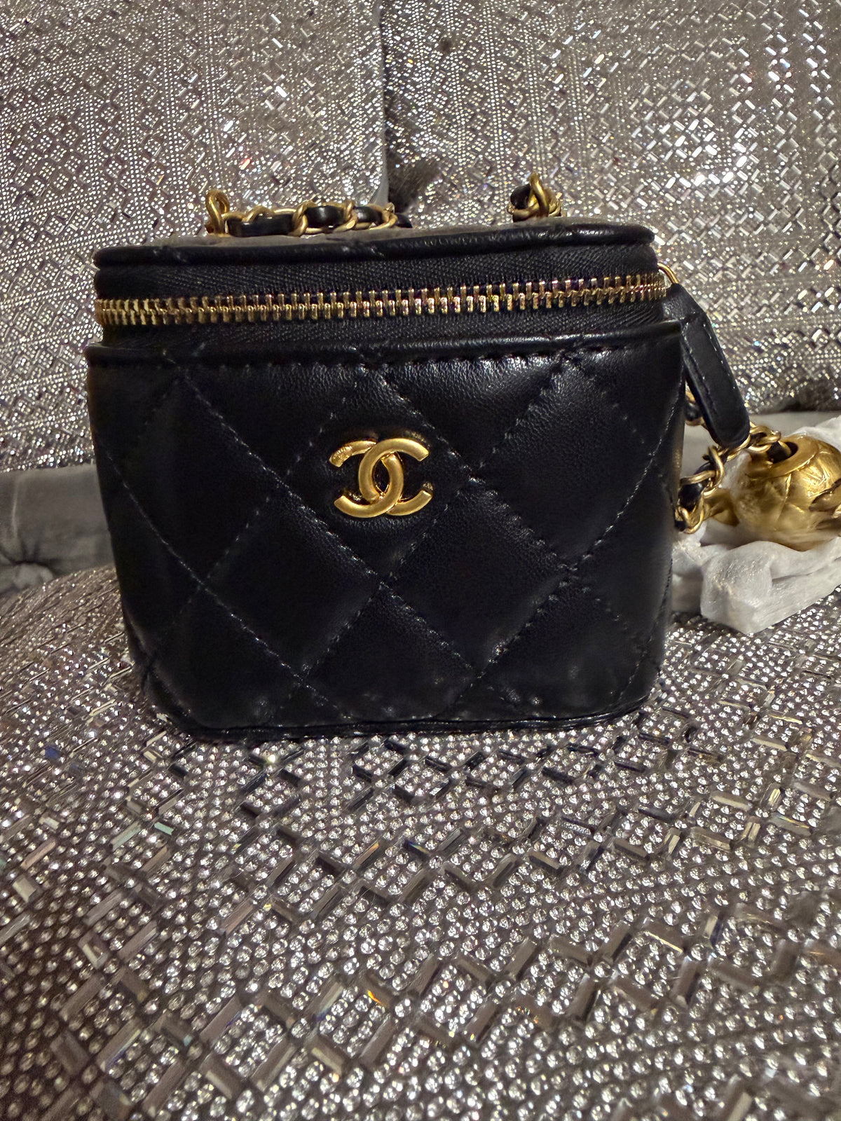 CC mini vanity w/ball chain