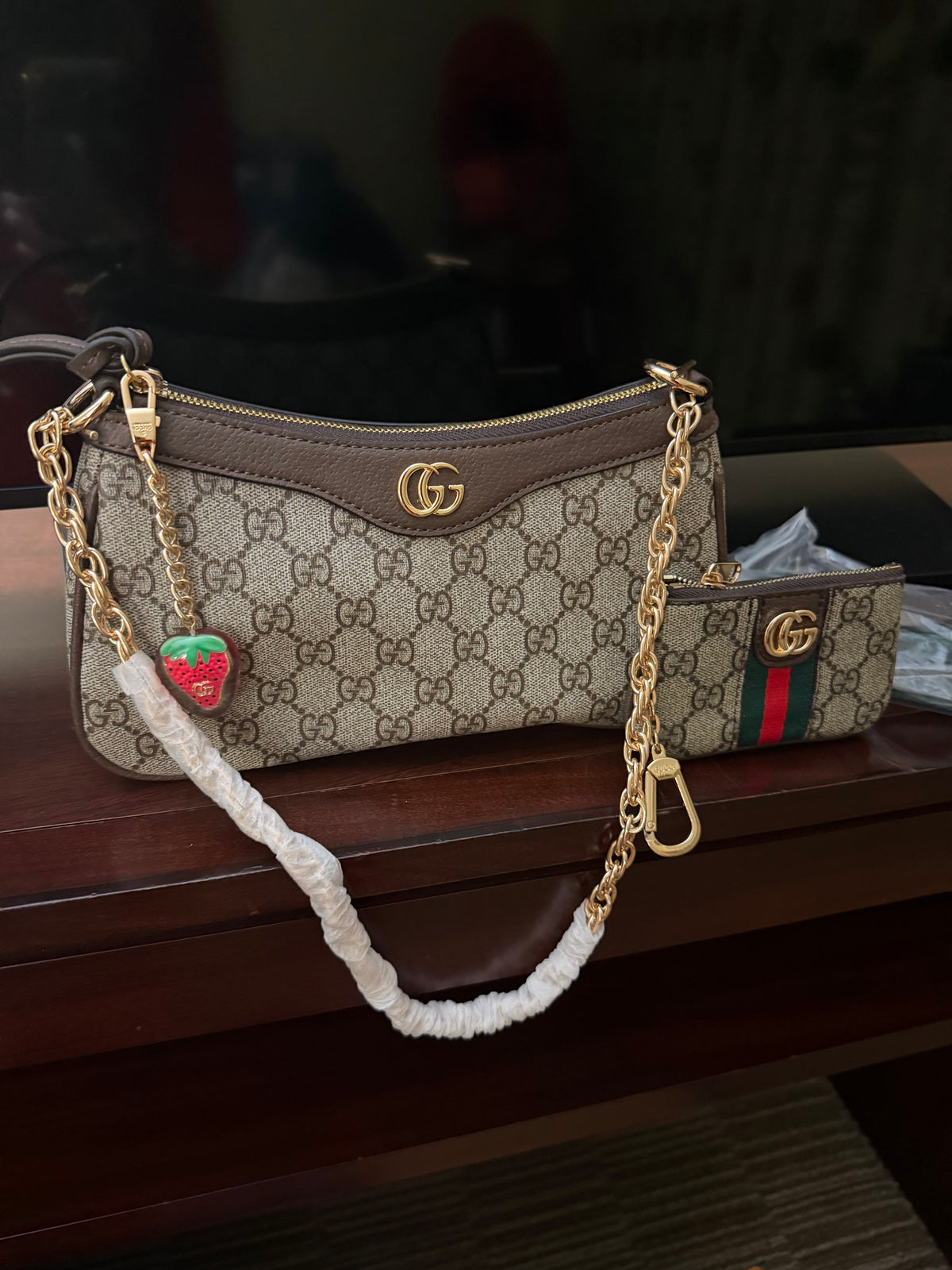 GG Shoulder bag and wallet