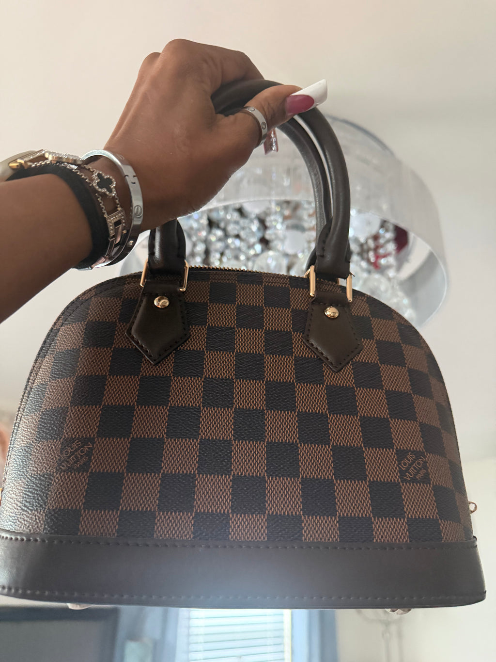 LV Brown Alma
