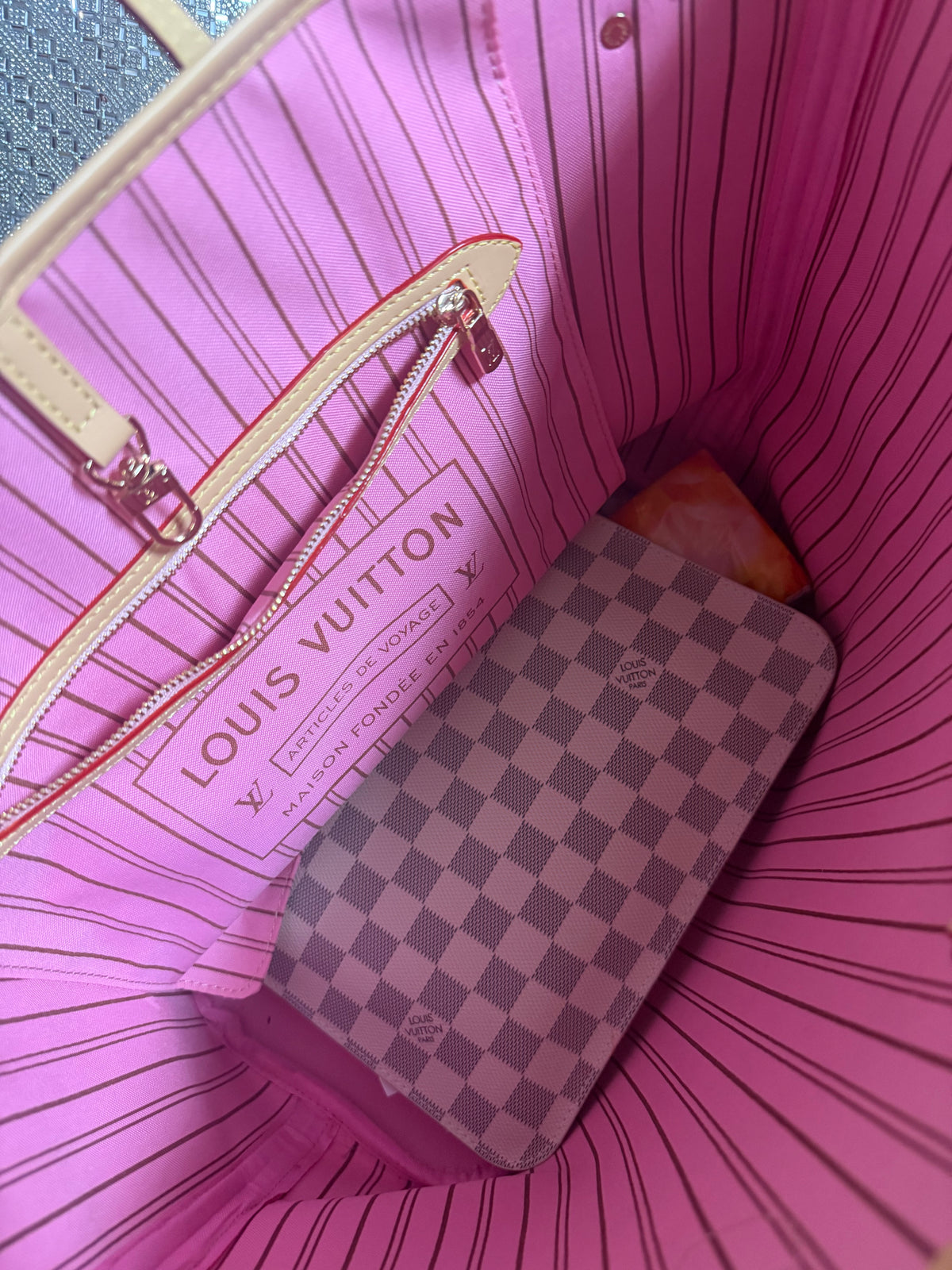LV Damier Neverfull