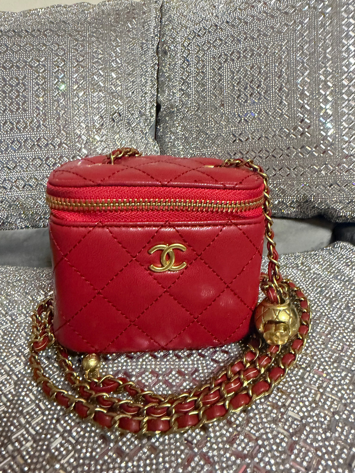 CC Lux Mini Vanity Adjustable Chain